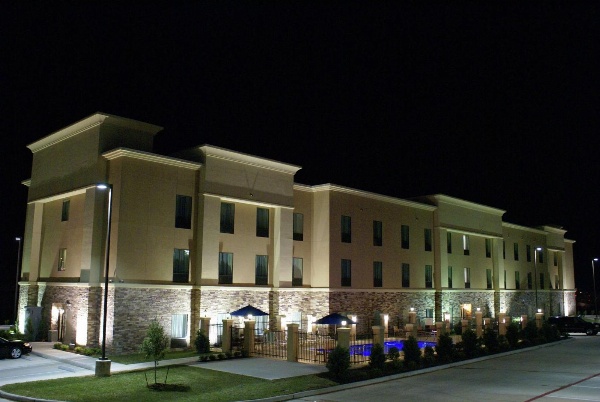 Hampton Inn By Hilton And Suites Center image 1